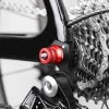 Nakrętka osi piasty rowerowej M5 Muqzi B-44 2 sztuki Aluminium Czarny